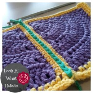 Use this flat slip stitch join (zipper method) to crochet your squares together with no bulk. Try it now with this step-by-step tutorial. #crochetjoin #crochettutorial #zipperjoin