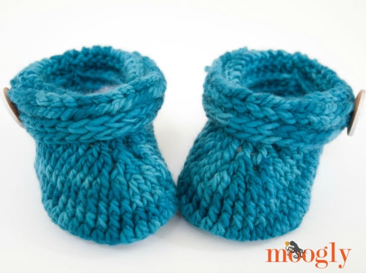 Toddler slippers can be a fun and easy project to crochet with just one skein of yarn! Now you can make these Ups and Downs Toddler Booties, using your favorite Worsted Weight yarn. They're soft and warm, and they look really cute!
