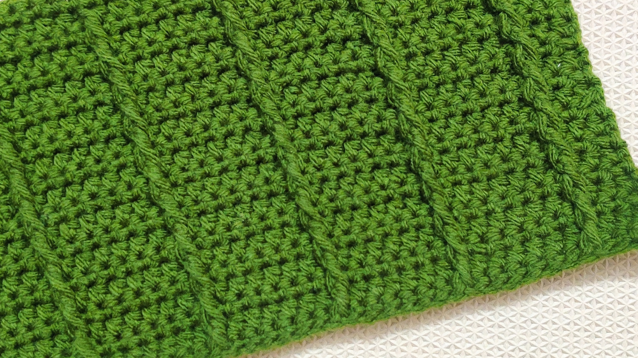 Make this Simple Climbing Posts Blanket with the free afghan crochet pattern and video tutorial from Raji's Craft Hobby.