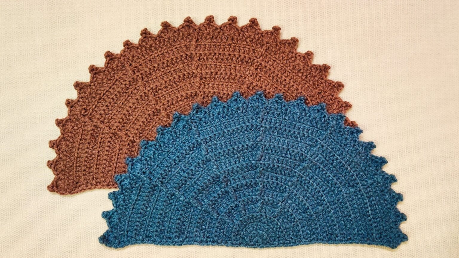 Textured Half Circle Rug Pattern • Free Crochet Patterns and Tutorials