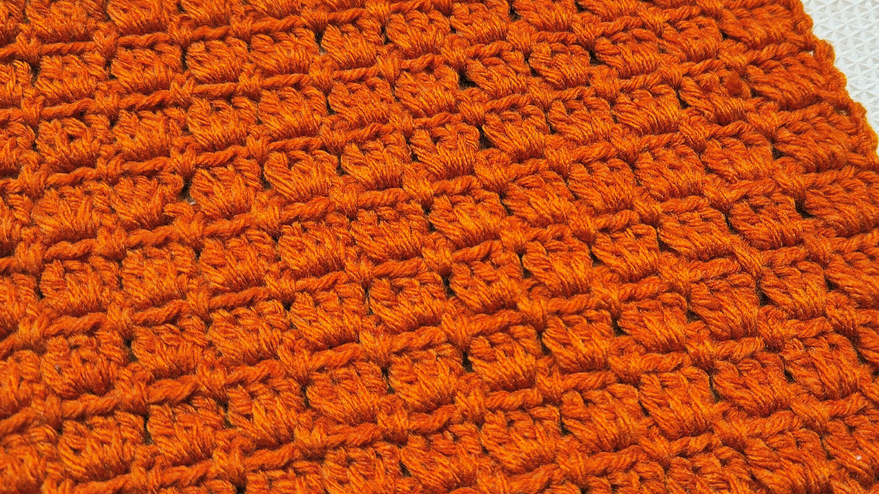 This free crochet pattern for an easy double crochet batch blanket is available from Raji's Craft Hobby. It includes a video tutorial to teach you how to crochet this simple stitch.