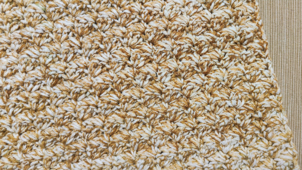 Super Easy Textured Blanket – Free Crochet Pattern Perfect for beginners! Learn how to make this cozy blanket using simple stitches. #crochetblanket #texturedcrochet #freecrochetpattern #crocheting